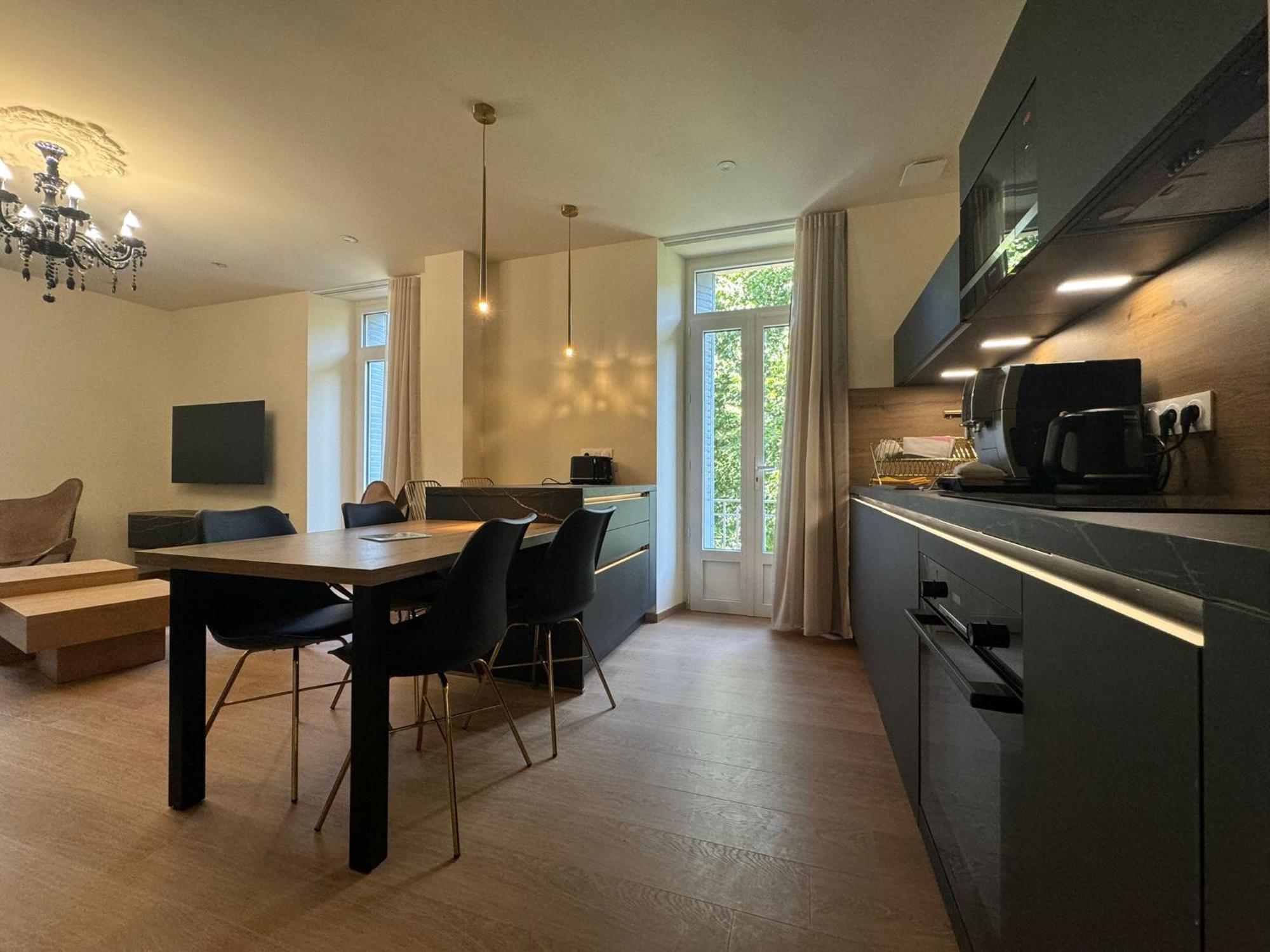 Appartements Confortables Avec Vue Montagne - Residence Villa Belle Fleur Château-Ville-Vieille Exterior photo