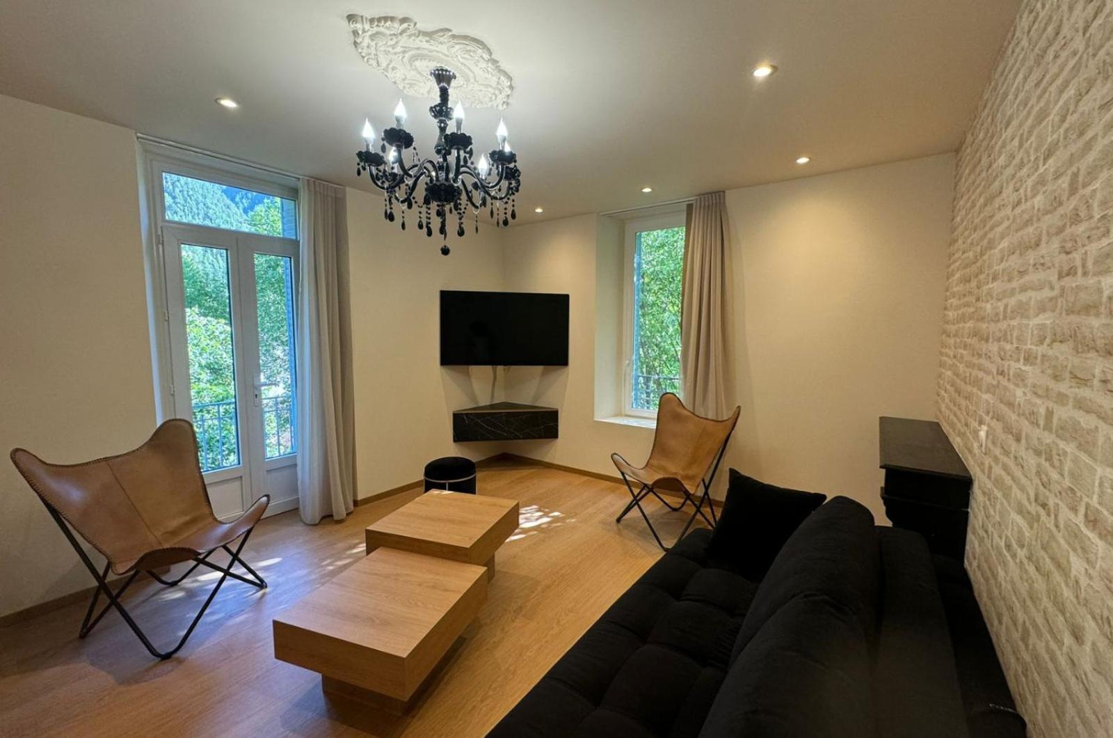 Appartements Confortables Avec Vue Montagne - Residence Villa Belle Fleur Château-Ville-Vieille Exterior photo